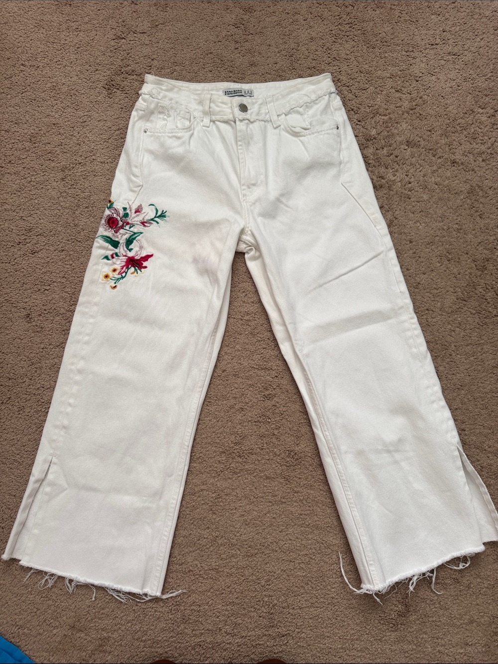 Zara White Wide-Leg Jeans with Floral Embroidery